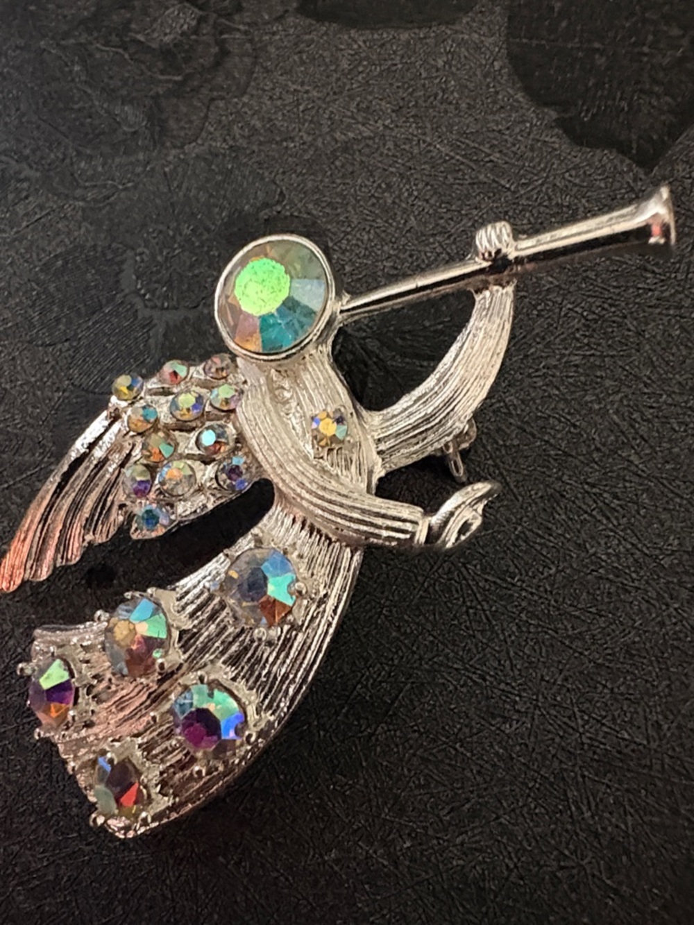 EISENBERG ICE ANGEL TRUMPET AURORA BOREALIS CRYSTAL BROOCH